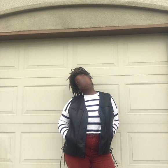 Leather Biker Vest - Picture 7 of 9